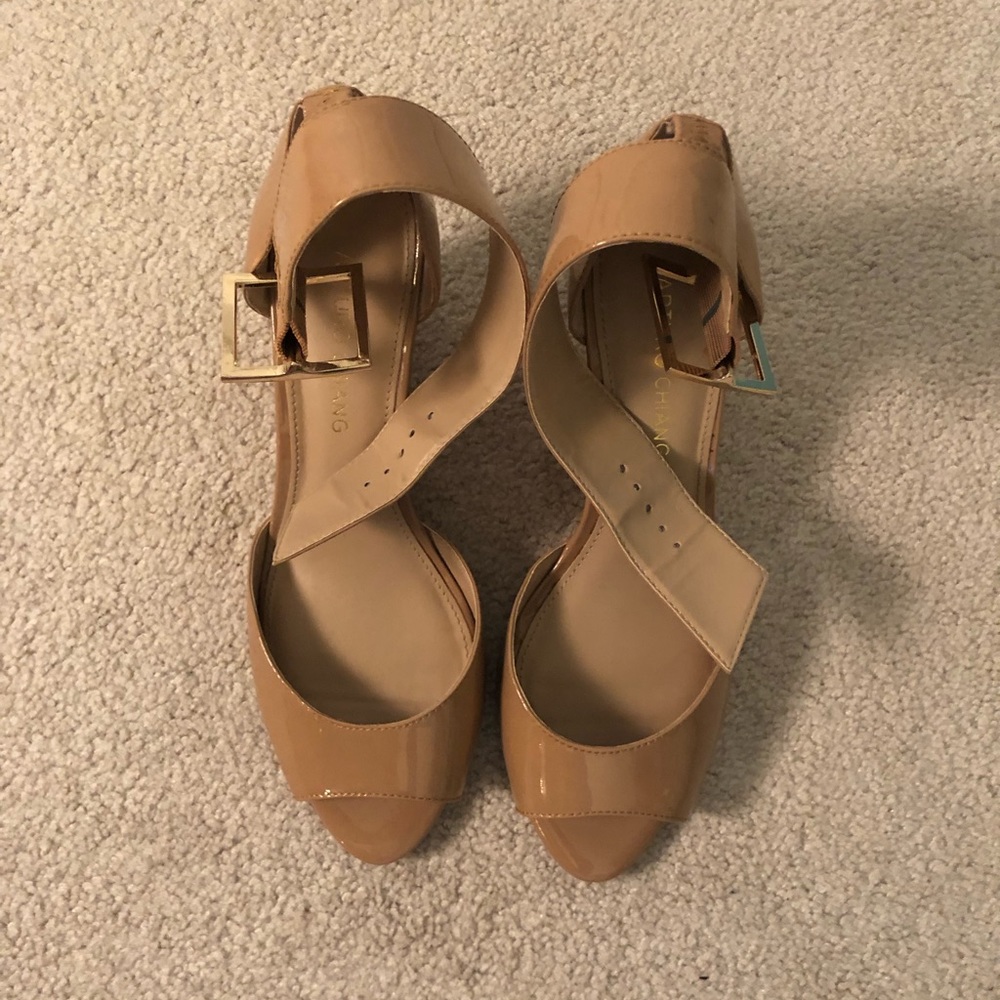 Arturo Chiang Nude Wedges